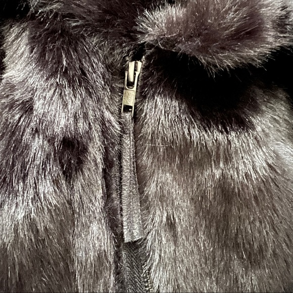 Vera Wang Fur Collar Mixed Media Coat - Picture 9 of 15